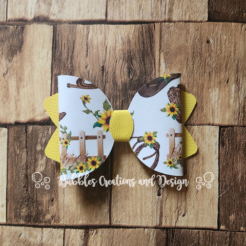 Country Charm - Hair Clip