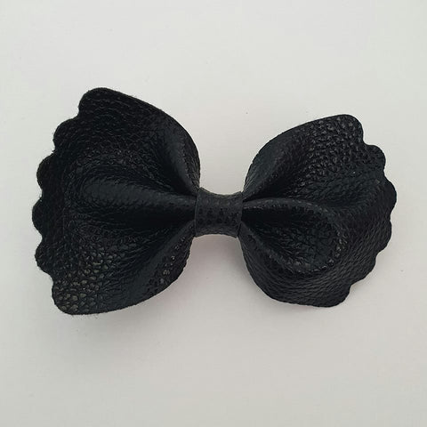 Navy Blue "Milly" Pinch Bow
